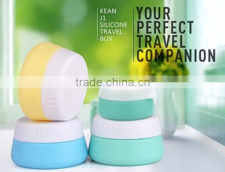 Outdoor adult silicone toothbrush cover use as water cup
