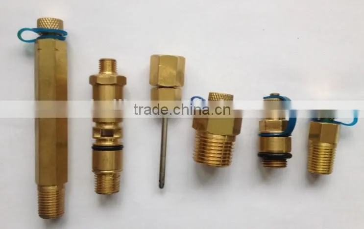 1/4" brass pete's pressure test plug