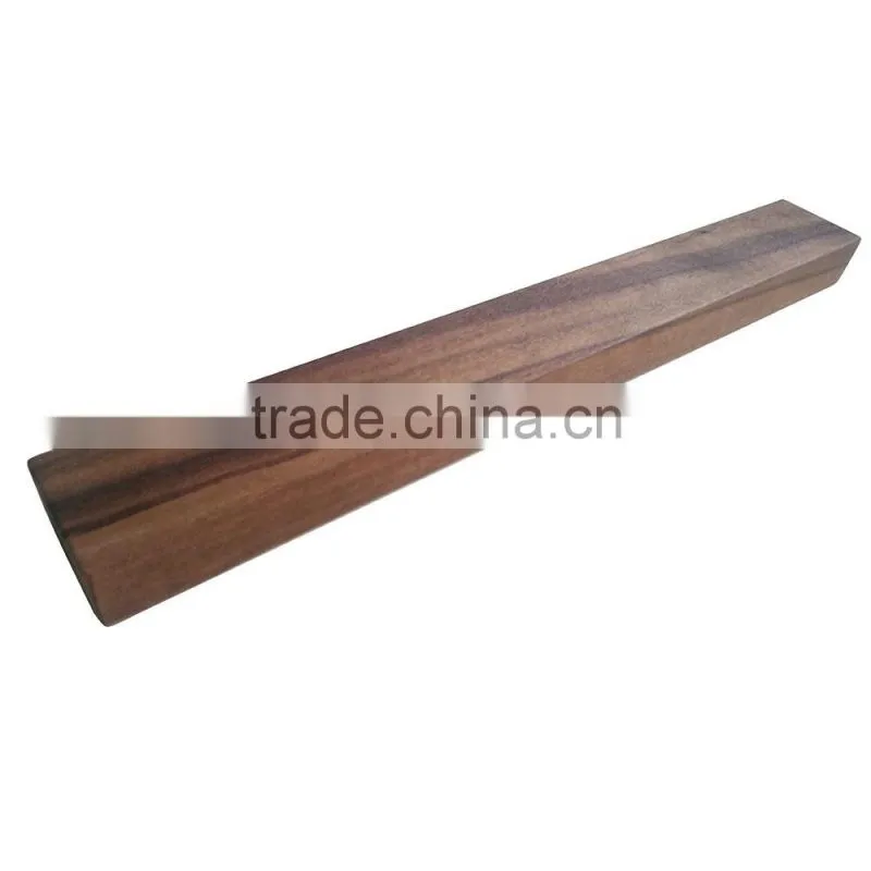Wall-mounted kitchen magnetic knife rest