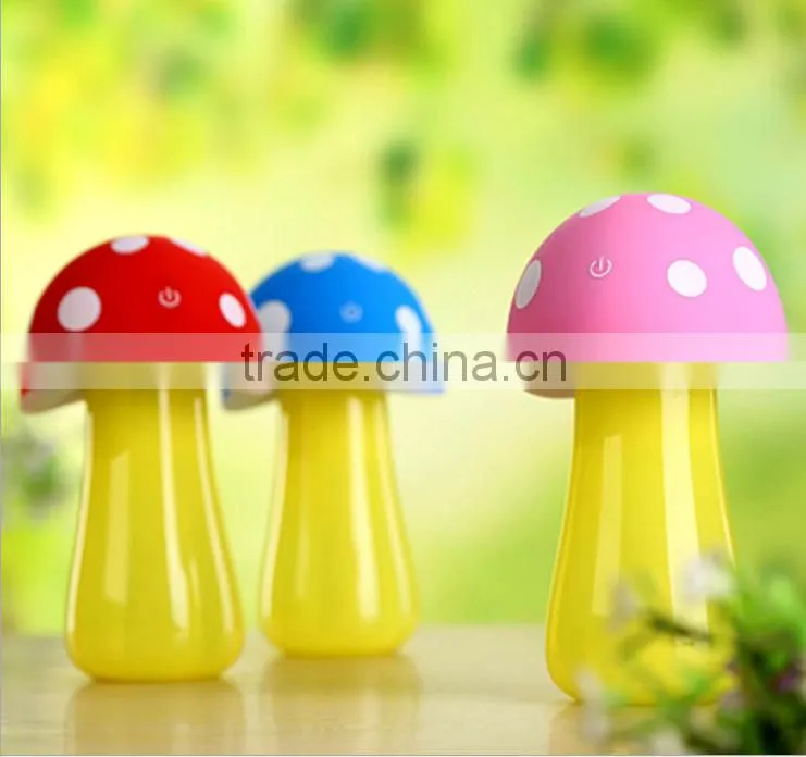 Mini Portable Cartoon Mushroom Cute Design Air Humidifier, Household Colorful LED Light Air Personal Humidifier For Sale