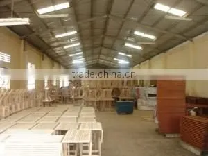High quality best selling eco friendly Wooden Relax Chair with footrest from Viet Nam