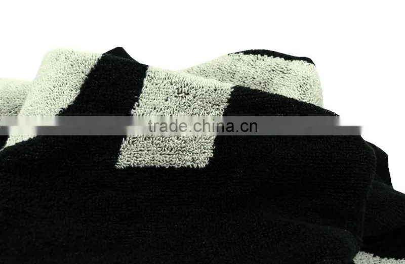 Black and White Color Jacquard Cotton Bath Towel