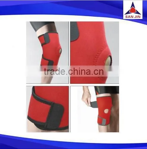 Adjustable sports safety knee pad for football