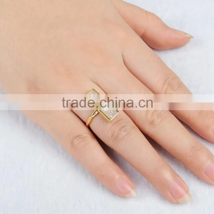 18k yellow gold-plated base metal band ring with long rectangle rose gold druzy stone