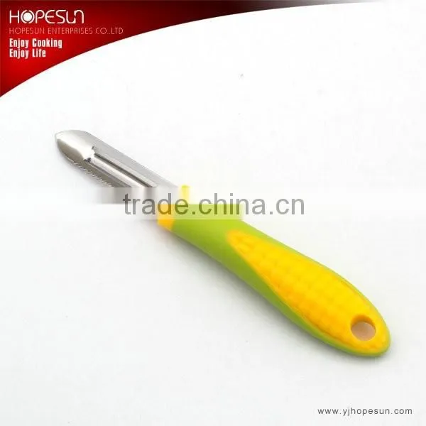 Popular vegetable tool red color best stainless steel carrot peeler with plastic handle