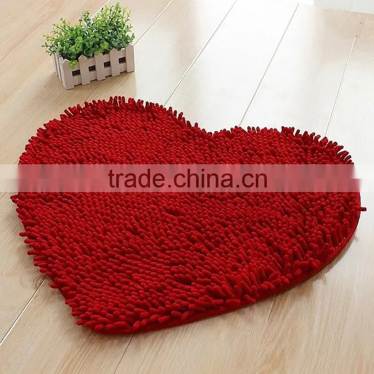 Microfiber heart shape bedroom mat