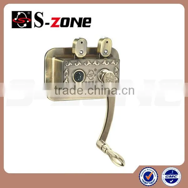 Decorative lifting clothes drying airer with plastic hanger
