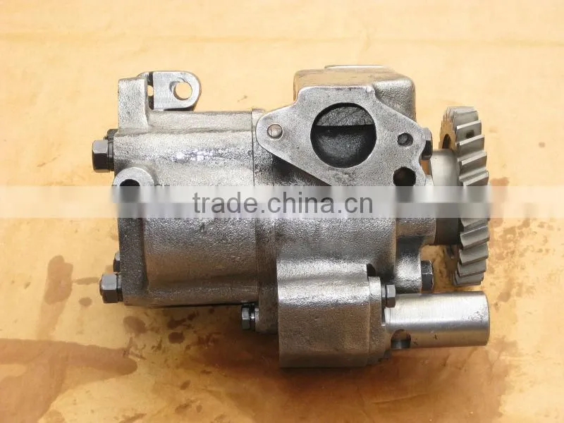 spare part komastu S6D155 oil pump 6128-52-1013