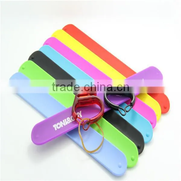 oem silicone slap bracelet wholesale/plastic bangles cheap bulk silicone slap wristband cheap item to sell