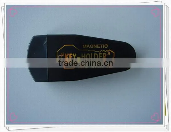 Extra large magnetic key case