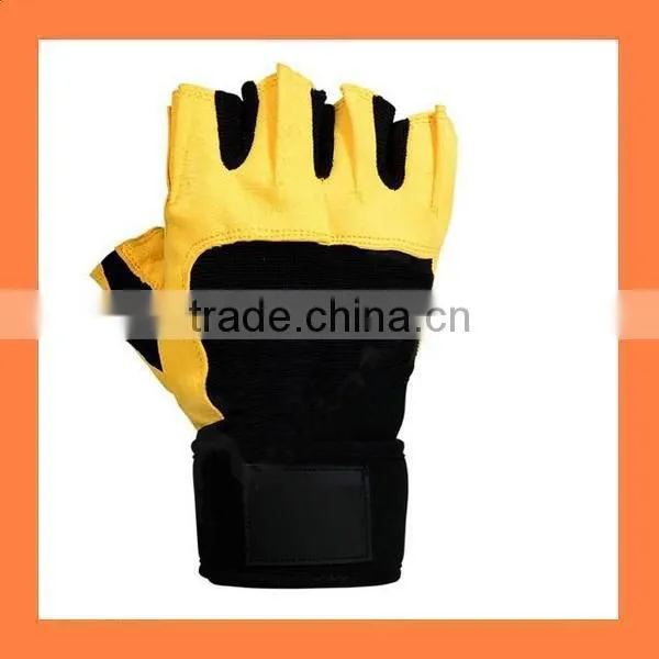 Performance Wrist Wrap Gloves