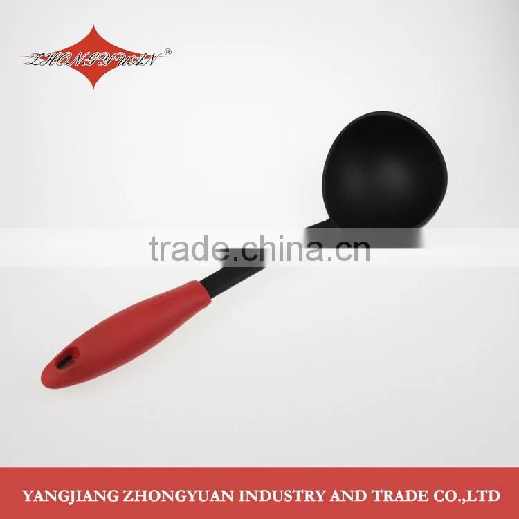 Excellent quality FDA new style slotted turner nylon kitchen utensils with plastic handle