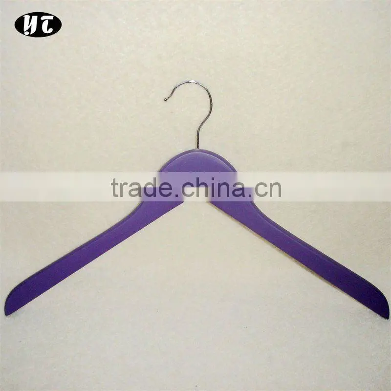 LP-22 cheap wooden shirt hanger security hangers