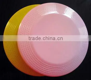 Plastic frisbee