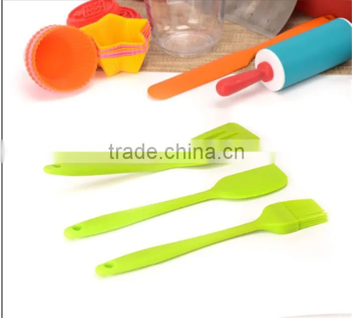Wholesale Non-stick Durable Silicone Spatula Set of 3 Pieces-2 Pieces Silicone Spatula and 1 brush silicone spatula set of 3