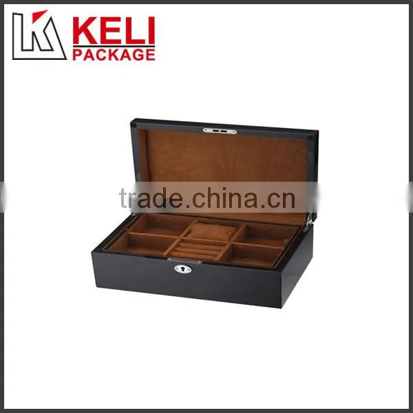 Glossy painted applique wooden coin box