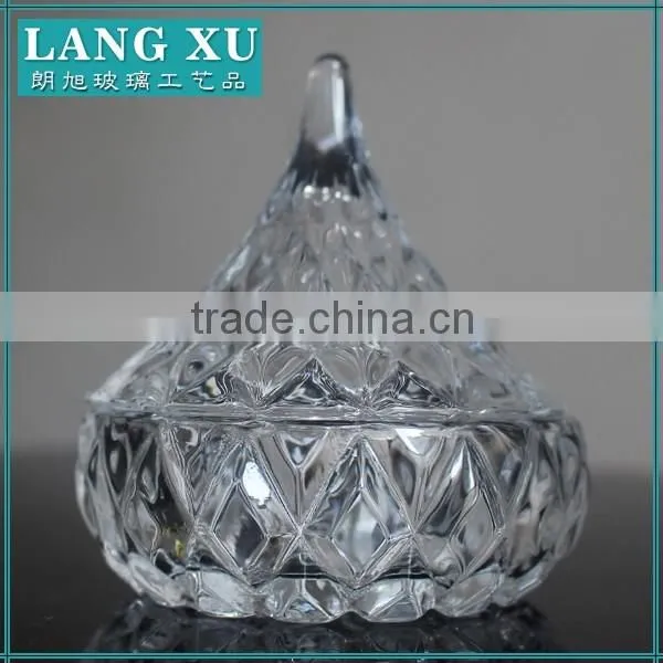 LX-T100 Factory wholesaler crystal glass kiss shaped fancy glass jars with lids