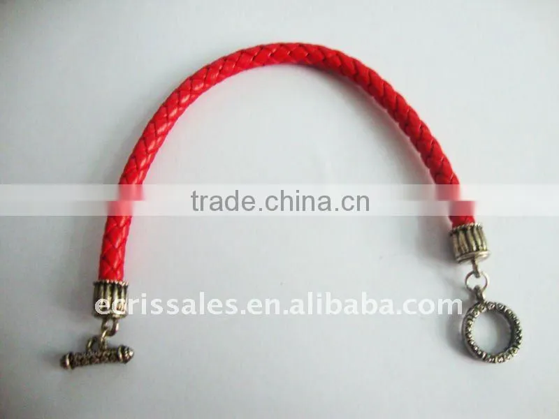Bracelets, Bangles