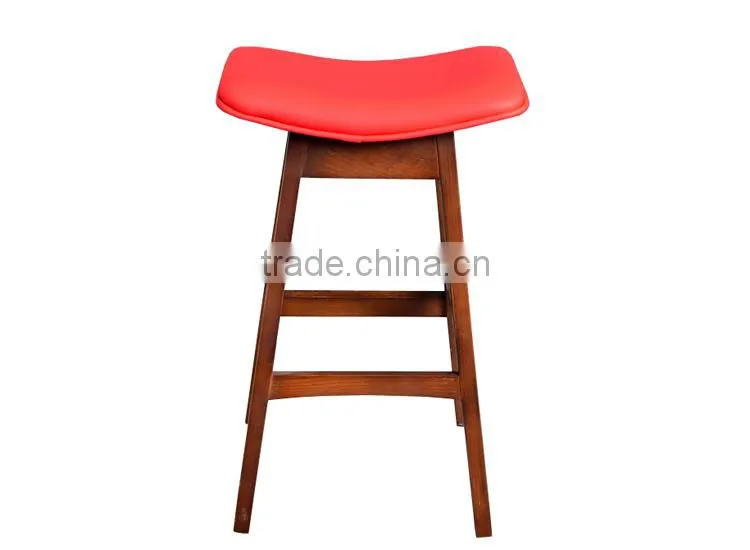 BS004 Stackable stool