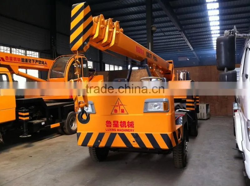 supply 4 tons mobile cranes made in china