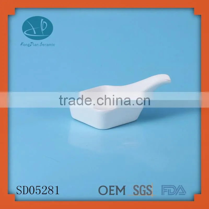 Professional manufacturer unique design big ceramic custom spoon ,white ceramic dessert spoon,serving spoon,Spoons Flatware