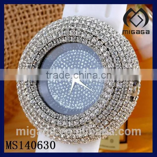 fashion lots of rhinestone setting white silicone strap women's quartz watches