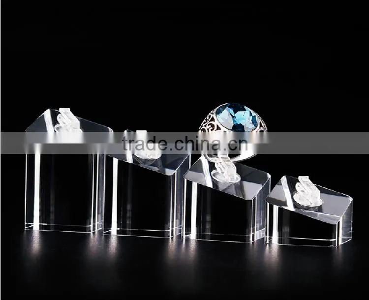 Wholesale High End Fancy Acrylic Ring Display Stand