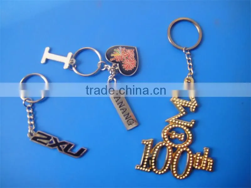 Custom design love heart metal souvenir keychains