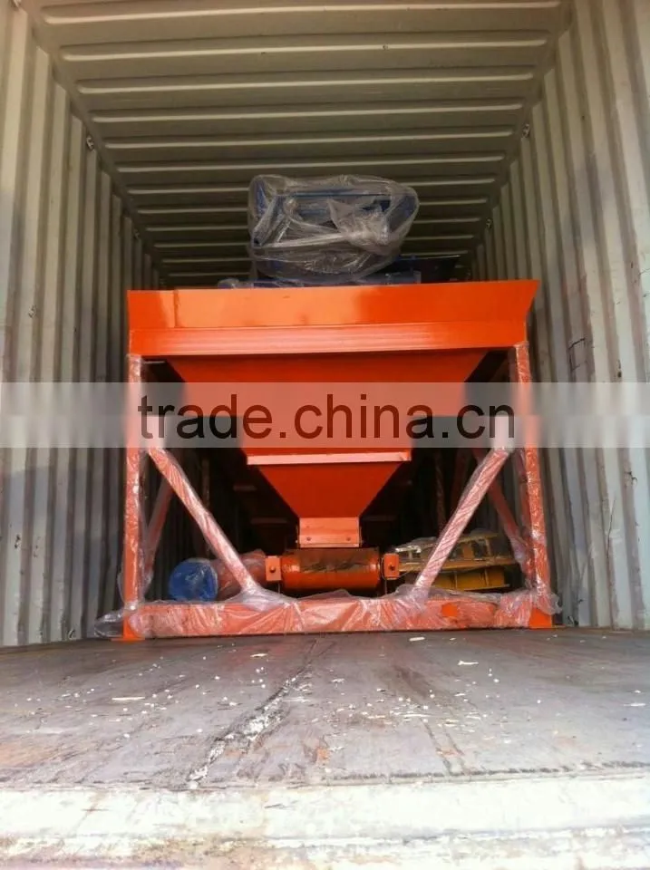 small hydraulic brick making machine, automatic QT3-15 brick machine