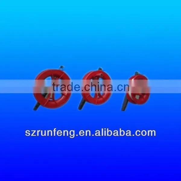 Plastic kite line plate