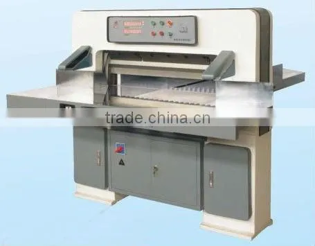 Heavy-duty new design QZ-920B automatic digital series folio paper cutter/cutting paper machine