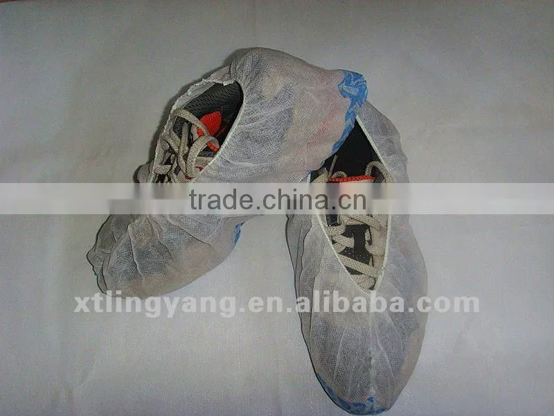 Disposable non-woven white shoe cover blue printing