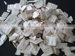 Manufacturer directly selling logs chipping machine with downside outlet