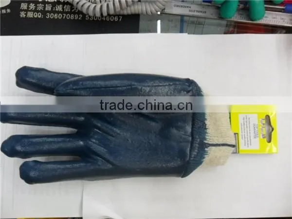 China cheap dipped solvent Red and short slip rough PVC chemical resistant gloves industrial workers use
