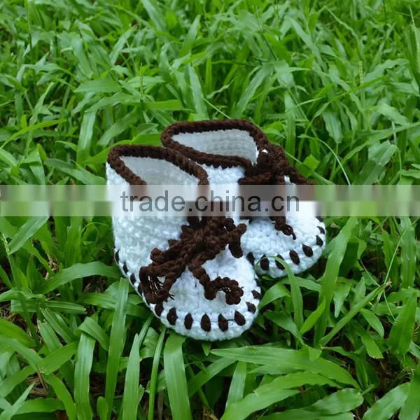 2015 Winter Crochet Baby Shoes With Knitted Lace