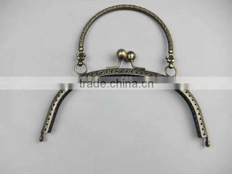NEW!Antique Brass Fashion DIY Metal Sewing Handbag Frames With Handles DIY Accessories With Love Pattern