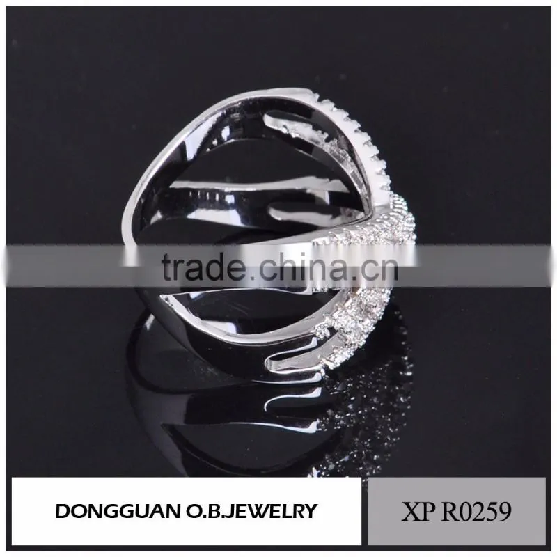 2016 high quality fashion saudi arabia white gold wedding ring price /handmade ring design