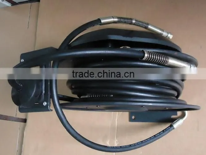 High pressure retractable hose reels