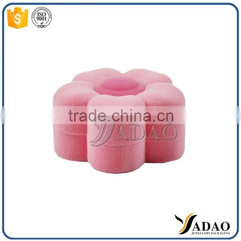 direct factory flocking velvet gift packaging flower shape ring box jewelry