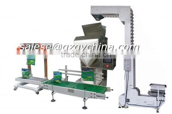 Automatic powder detergent packaging machine