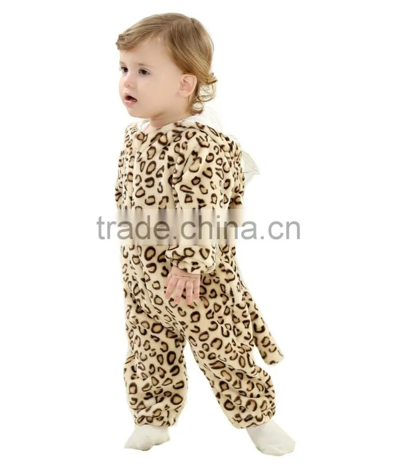 2017 new arrival Wholesale hot sale christmas tiger sleep wear eco-friendly baby clothes cheap kids set christmas pajamas family
