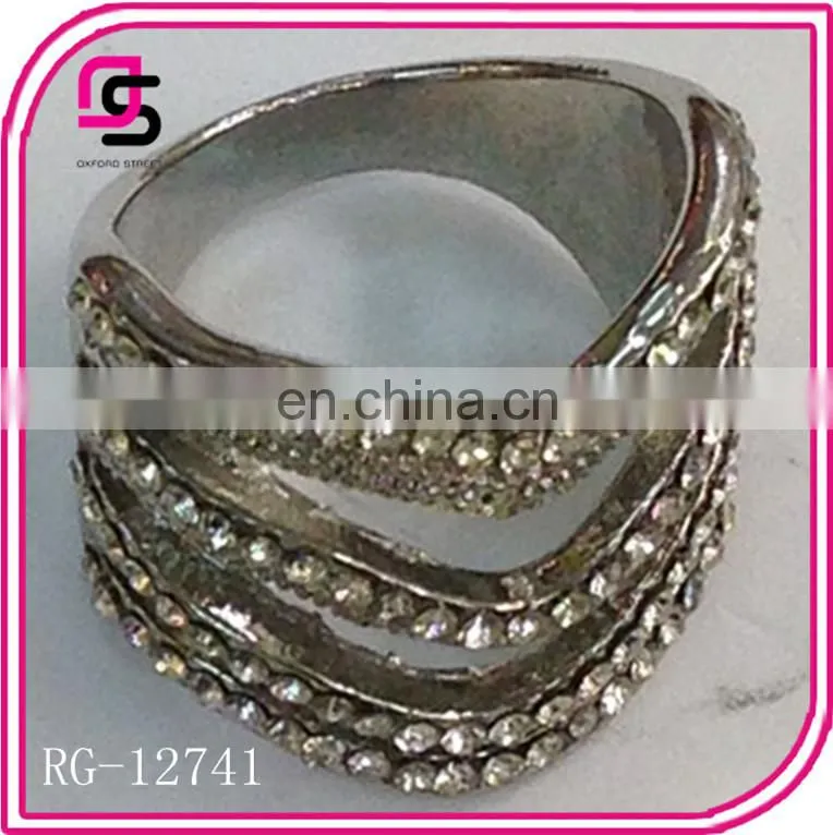 Fashion alloy cross ring with rhinestone