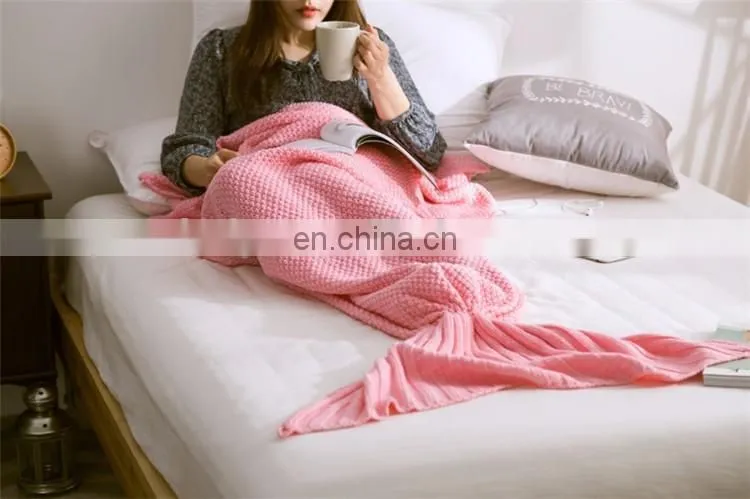 Warm mermaid tail promotional gift blanket 2017 hot selling in Europe for girlfriend