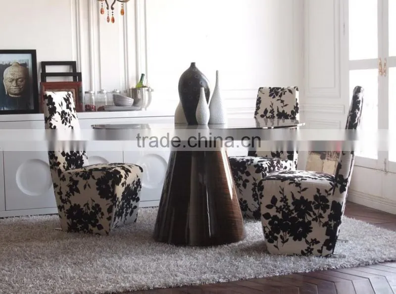 European Modern wood round table (E-23)