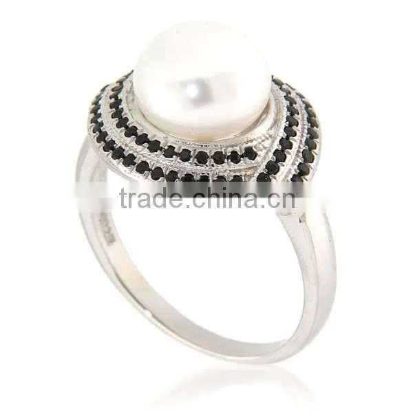 Fashionable Sterling Silver White and Black Spinel Freshwater Pearl Ring