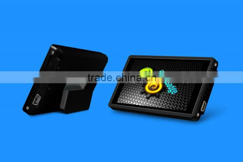 High Definition Wearable Video Namecard Tag Video Badge VNT1000B TFT Screen 8-10hrs Display 4GB Memory