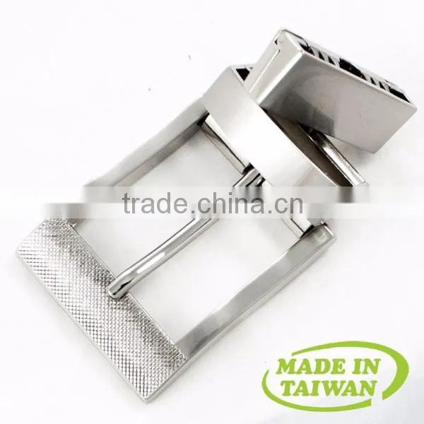 Metal reversible belt buckle