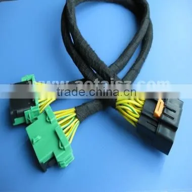 Crimp Type OBD2 Male to 2 Citroen Female Splitter Cable with Customized Length