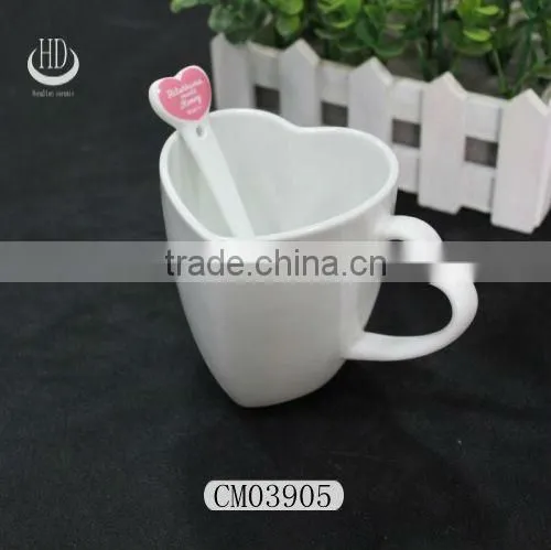 ceramic heart shaped mug,heart shape handle