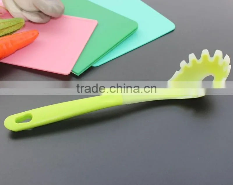 CK-3122 Food grade Heat resistant 6pcs untensil kitchen tool sets Silicone covered Nylon utensil cooking tool set with PP handle